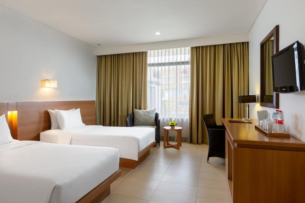 Hotel Santika Bandung Exterior foto